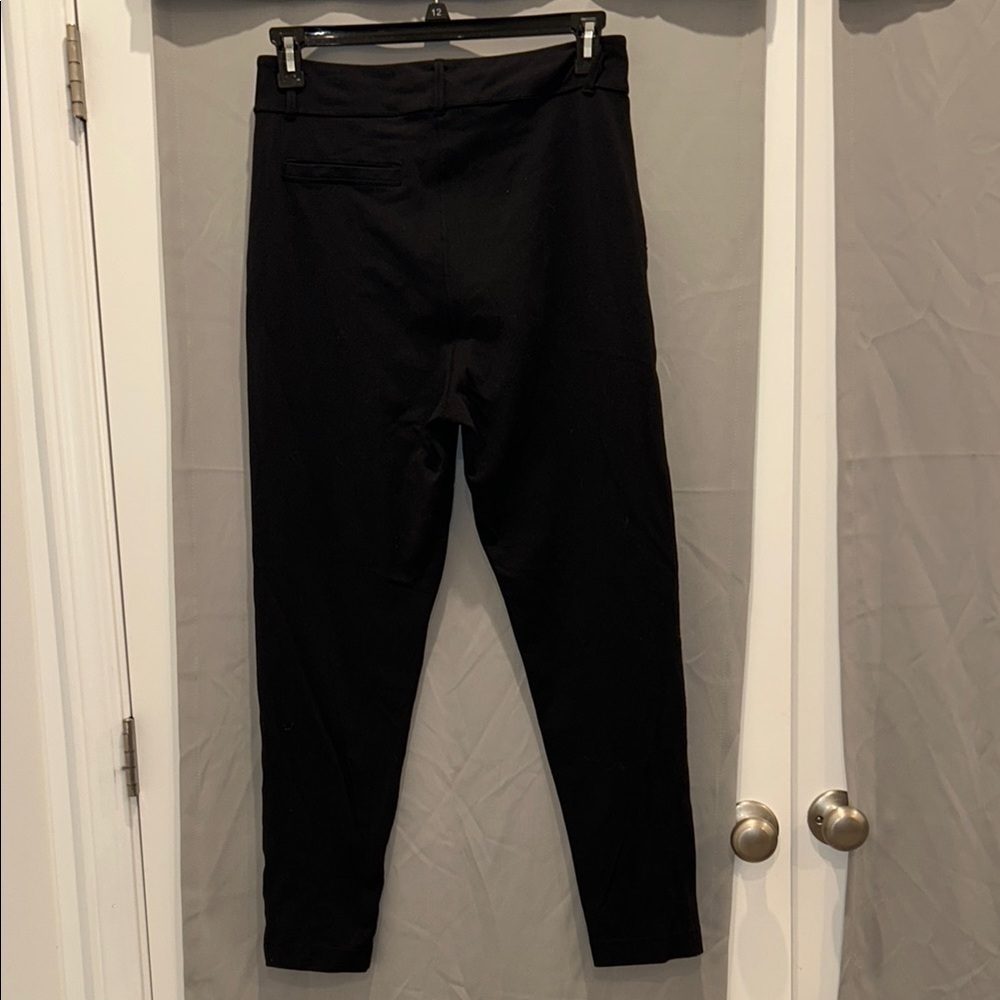 Lululemon Women’s Black Pants, Size 6 - Picture 3 of 7
